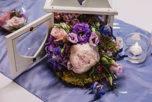 centre de table mariage lanterne fleurie fleuriste effleurs