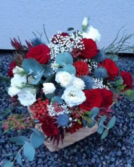 bouquet de fleurs rouge et blanc effleurs