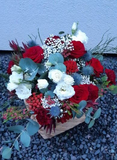 bouquet de fleurs rouge et blanc effleurs